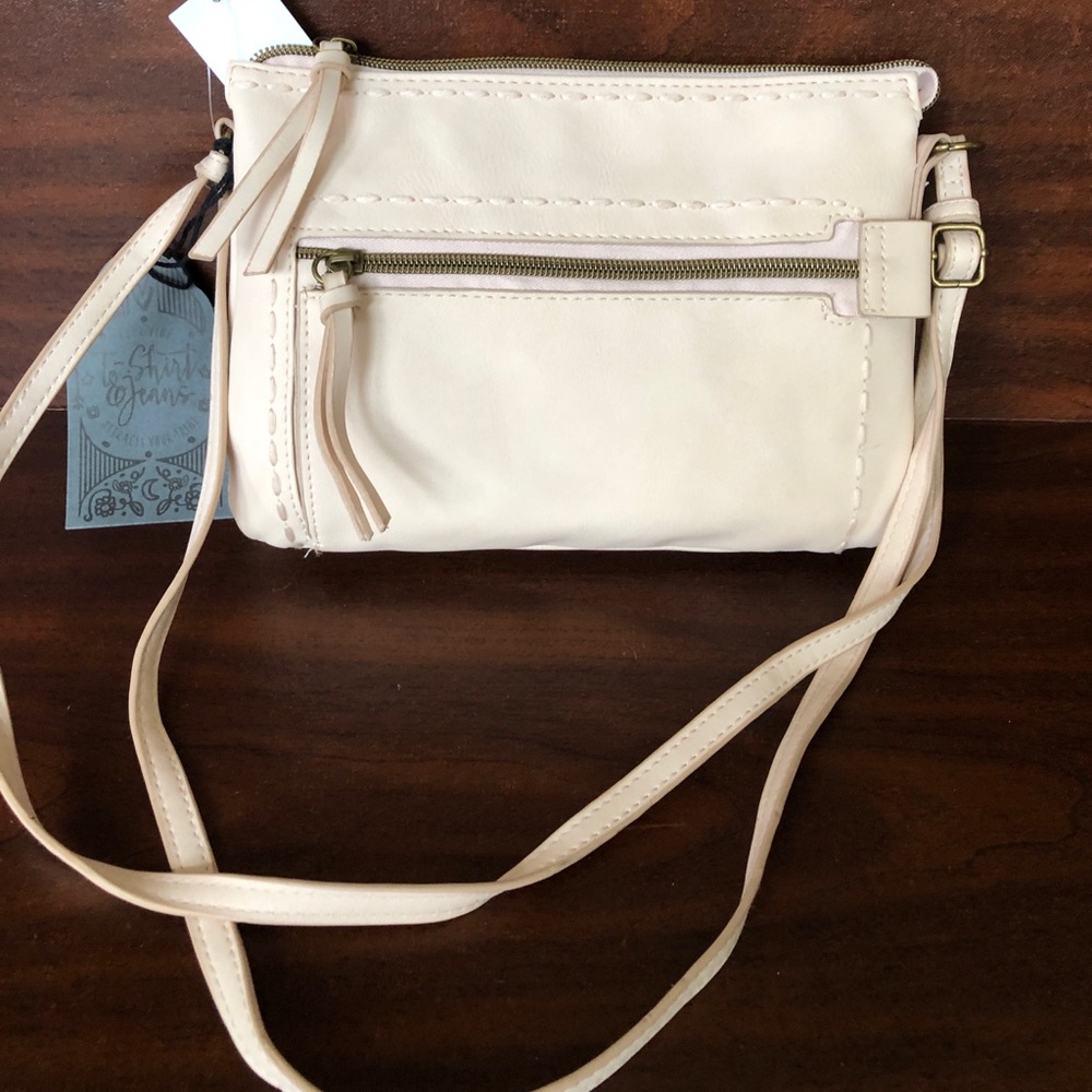 Small crossbody with adjustable strap